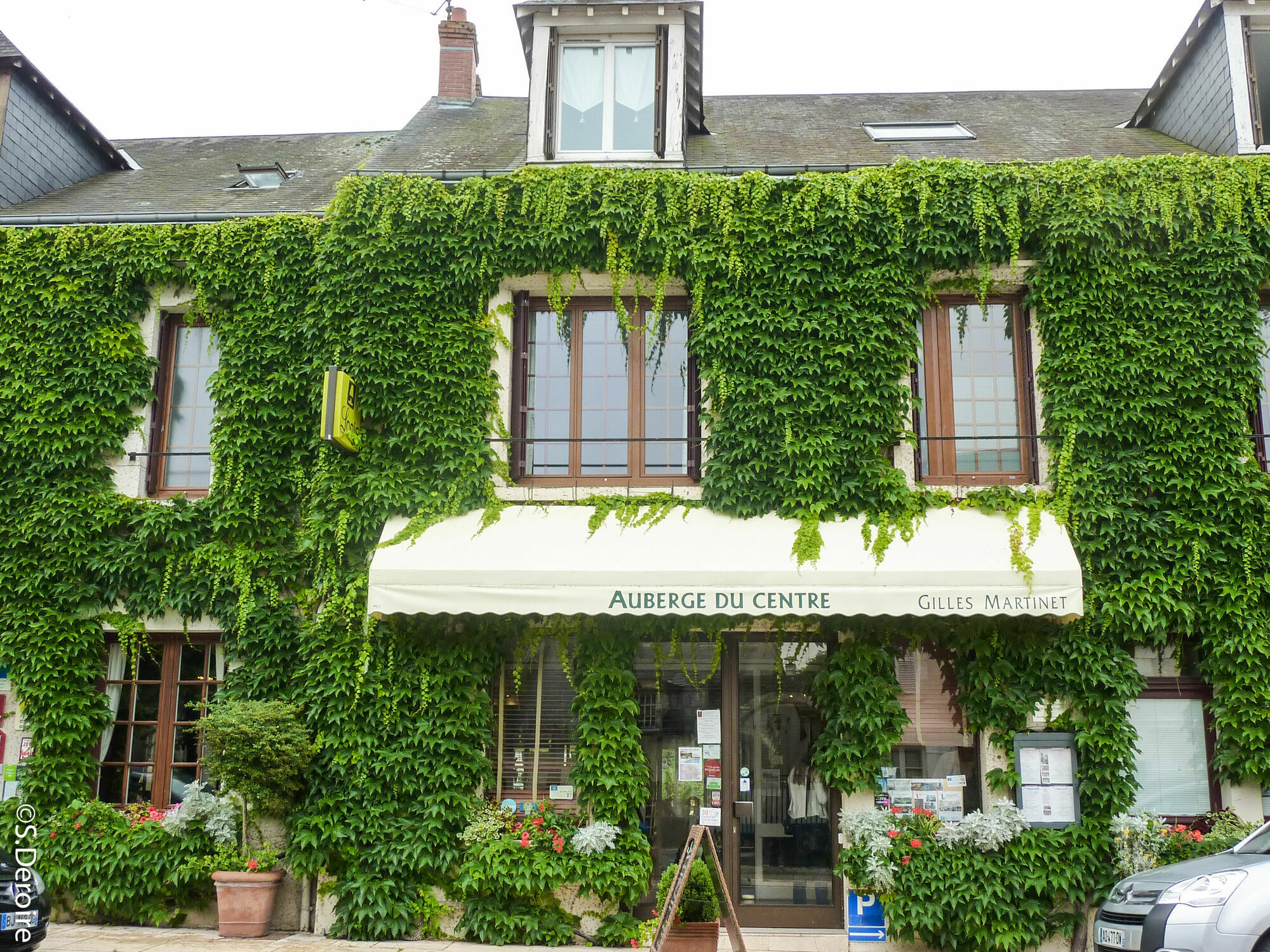Logis Auberge Du Centre Chitenay Exterior photo